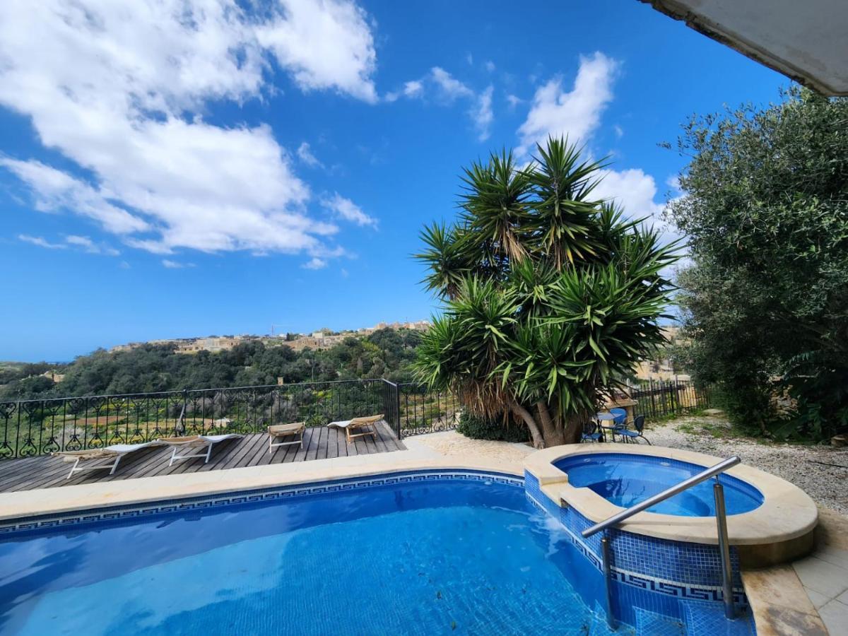 Gozo Island Escape Sleeps 4 With Private Bathroom Ghajn il-Kbira  Bagian luar foto